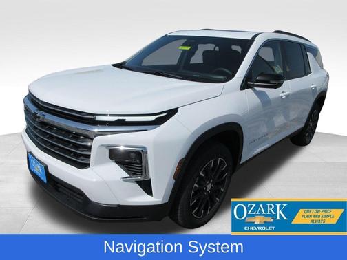 Summit White 2026 Chevrolet Traverse LT