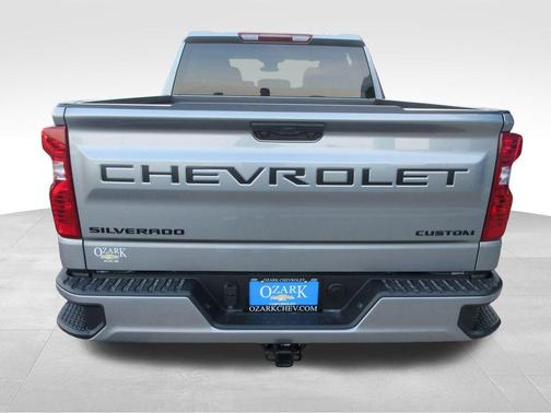 Sterling Gray Metallic 2026 Chevrolet Silverado 1500 Custom