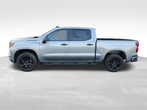 Sterling Gray Metallic 2026 Chevrolet Silverado 1500 Custom