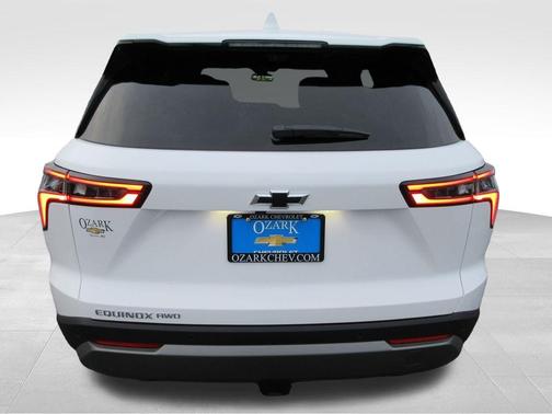 Summit White 2026 Chevrolet Equinox LT