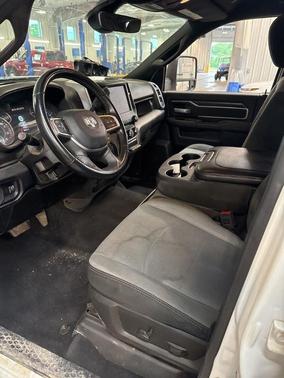 Bright White Clearcoat 2024 RAM 2500 Big Horn