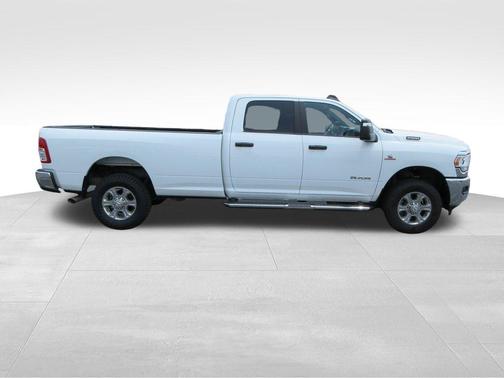 Bright White Clearcoat 2024 RAM 2500 Big Horn