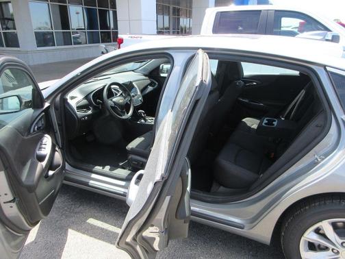 Sterling Gray Metallic 2024 Chevrolet Malibu LT