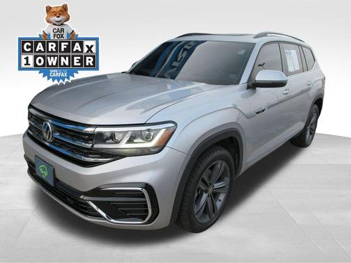 Pyrite Silver Metallic 2021 Volkswagen Atlas 3.6 V6 SE w/ Technology R-Line