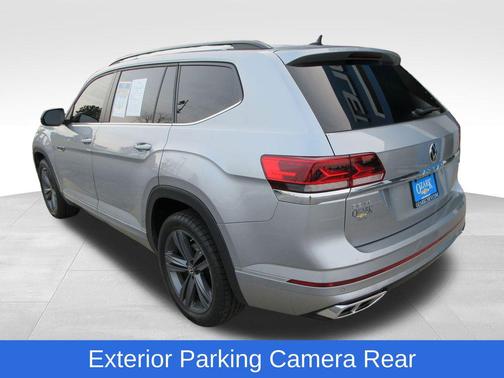 Pyrite Silver Metallic 2021 Volkswagen Atlas 3.6 V6 SE w/ Technology R-Line