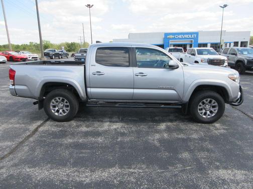 2016 Toyota Tacoma SR5