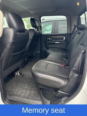 Bright White Clearcoat 2015 RAM 1500 Laramie