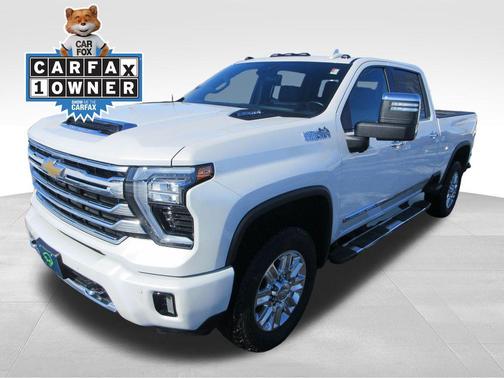 Iridescent Pearl Tricoat 2025 Chevrolet Silverado 2500 High Country