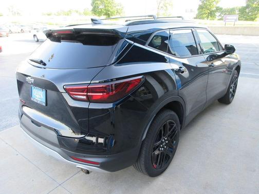 Black 2024 Chevrolet Blazer LT