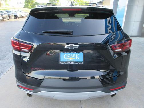 Black 2024 Chevrolet Blazer LT