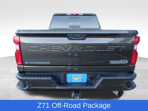 Greenstone 2022 Chevrolet Silverado 2500 High Country
