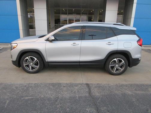 2020 GMC Terrain SLT