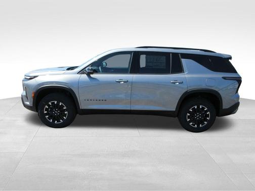 Sterling Gray Metallic 2026 Chevrolet Traverse Z71