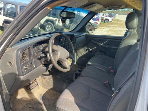 2004 Chevrolet Silverado 1500 Work Truck