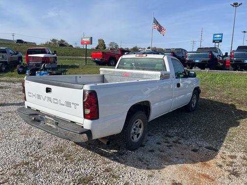 2004 Chevrolet Silverado 1500 Work Truck