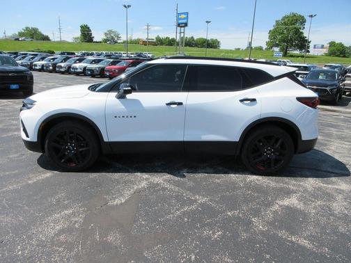 Summit White 2021 Chevrolet Blazer 2LT