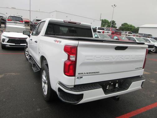 Summit White 2022 Chevrolet Silverado 1500 Limited Custom