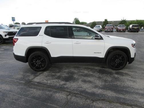 Summit White 2023 GMC Acadia SLE