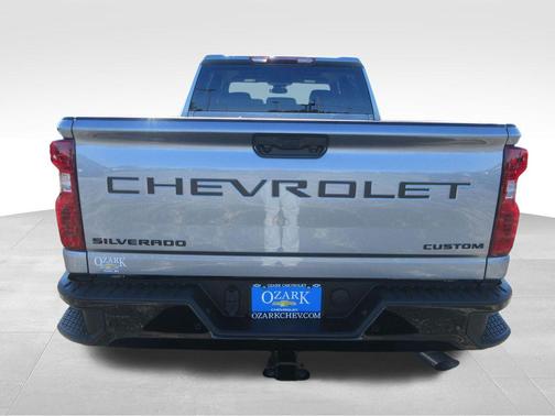 2026 Chevrolet Silverado 2500 Custom