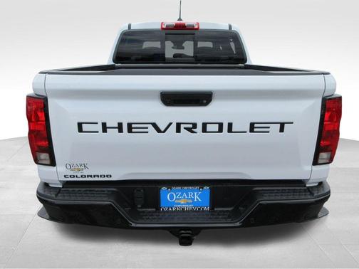 Summit White 2026 Chevrolet Colorado WT