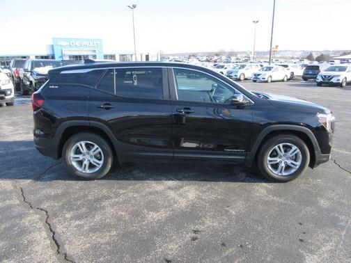 Ebony Twilight Metallic 2023 GMC Terrain SLE