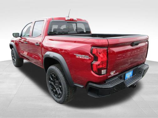 Radiant Red 2026 Chevrolet Colorado Trail Boss