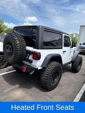 Bright White Clearcoat 2024 Jeep Wrangler Rubicon
