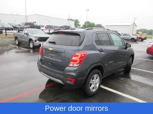Shadow Gray Metallic 2021 Chevrolet Trax LT