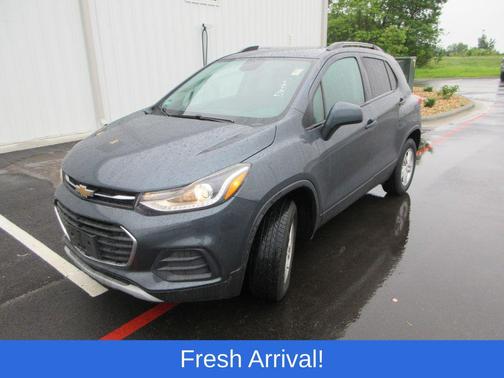 Shadow Gray Metallic 2021 Chevrolet Trax LT