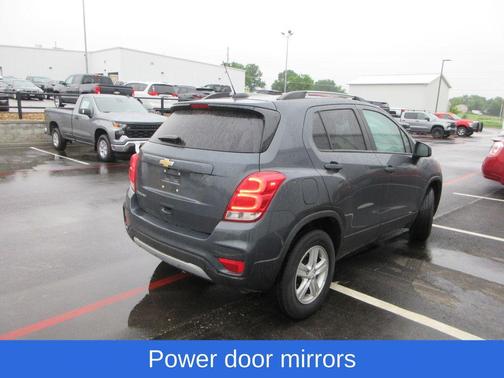 Shadow Gray Metallic 2021 Chevrolet Trax LT