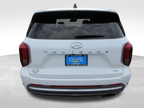 Hyper White 2023 Hyundai PALISADE Calligraphy