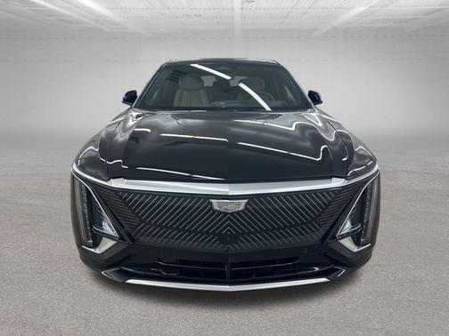 2025 Cadillac LYRIQ V