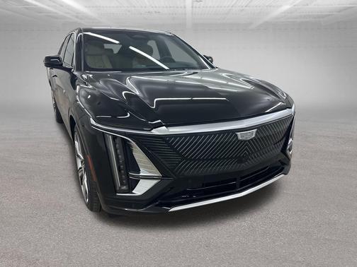2025 Cadillac LYRIQ V
