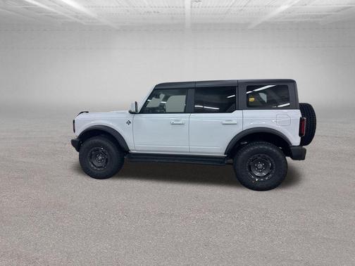 Oxford White 2025 Ford Bronco Outer Banks