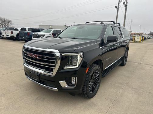 2024 GMC Yukon XL SLT