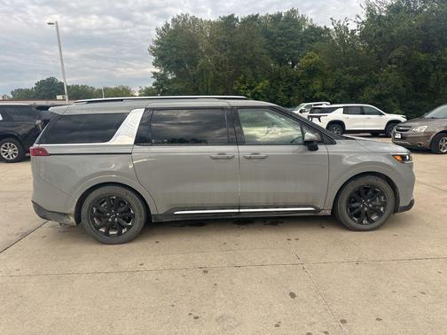 2022 Kia Carnival SX Prestige