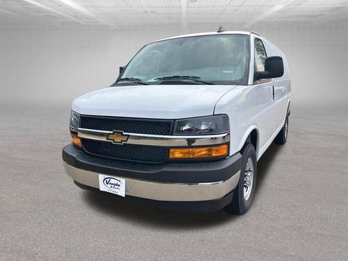 2025 Chevrolet Express 2500 RWD 2500 Regular Wheelbase WT