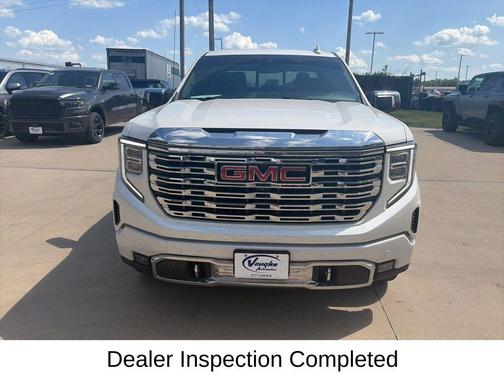 White Frost Tricoat 2022 GMC Sierra 1500 Denali