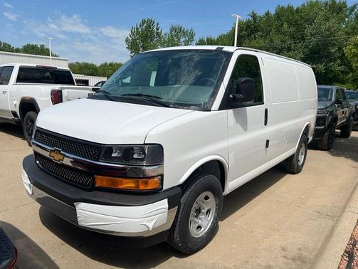 Summit White 2026 Chevrolet Express 2500 Work Van