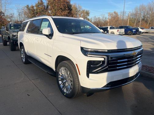 2026 Chevrolet Suburban LT