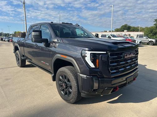2024 GMC Sierra 2500 AT4