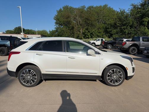 Crystal White Tricoat 2018 Cadillac XT5 Premium Luxury