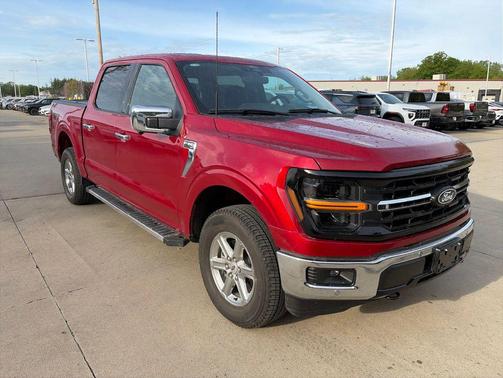 Rapid Red Metallic Tinted Clearcoat 2024 Ford F-150 XLT