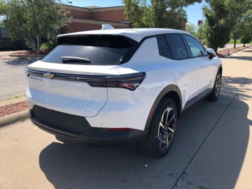 2025 Chevrolet Equinox EV LT