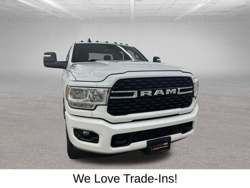 Bright White Clearcoat 2023 RAM 2500 Big Horn Crew Cab 4x4 6'4' Box