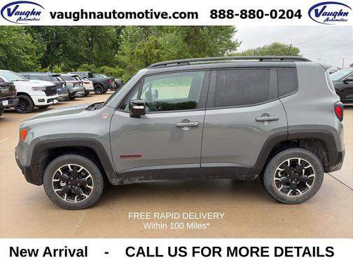 Sting-Gray Clearcoat 2023 Jeep Renegade Trailhawk