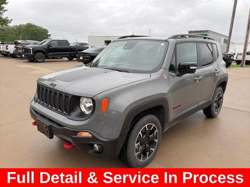 Sting-Gray Clearcoat 2023 Jeep Renegade Trailhawk