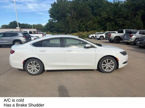Bright White Clearcoat 2015 Chrysler 200 Limited