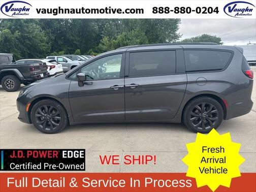 2018 Chrysler Pacifica Touring-L