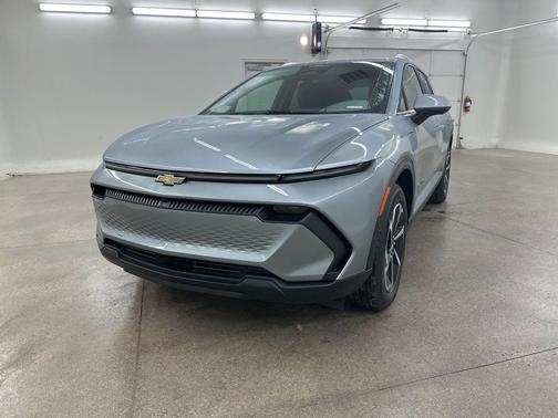 Sterling Gray Metallic 2026 Chevrolet Equinox EV LT